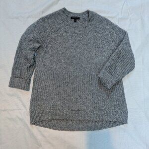 Banana Republic soft grey chunky sweater